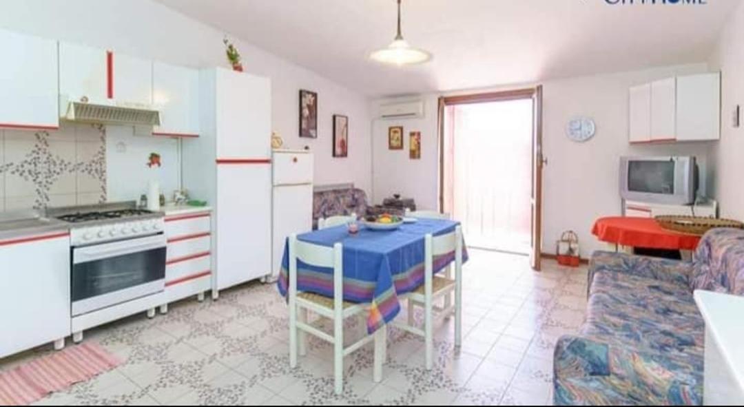 Casa Vacanze I Gabbiani Giardini Naxos スキゾ エクステリア 写真
